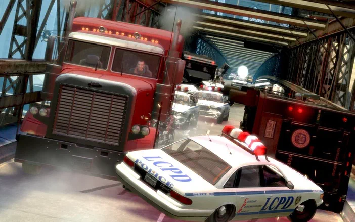 Une scène de collision intense avec un camion rouge bloquant une route sur un pont, entouré d'une multitude de voitures de police LCPD et d'un véhicule blindé noir renversé.