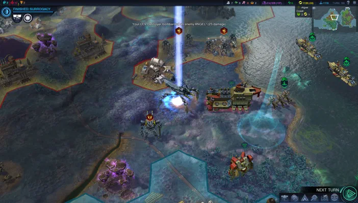 Capture d'écran du jeu Sid Meier's Civilization: Beyond Earth montrant une carte hexagonale avec des unités et bâtiments en combat.