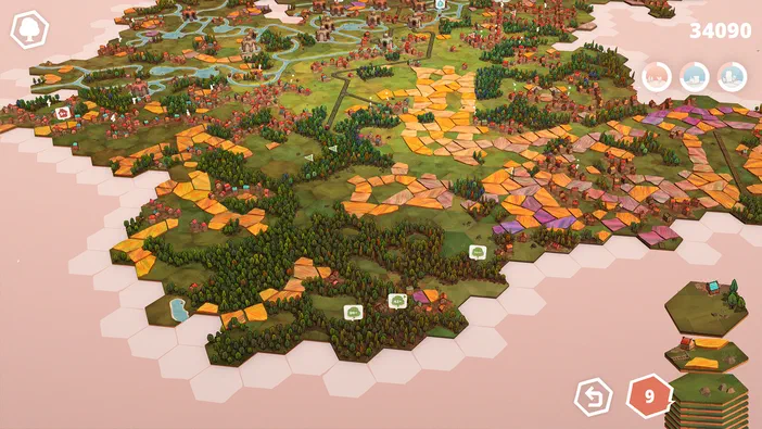 Capture d'écran du jeu vidéo Dorfromantik montrant une carte hexagonale avec des champs colorés et de la forêt.