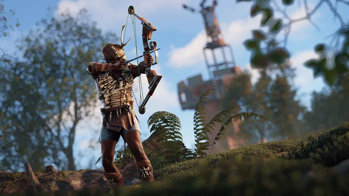 Dans le jeu Rust, un personnage en armure primitive vise avec une arbalète sur un paysage verdoyant.