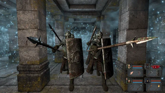 Dans le jeu vidéo Legend of Grimrock, deux aventuriers en armure tiennent des lances et boucliers dans un couloir de pierre orné d'effets lumineux.