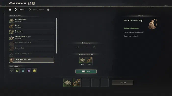 Dans le jeu Windrose, l'interface de la table d'ébéniste affiche les plans et recettes disponibles pour créer un sac en toile déchirée à partir de ressources comme du tissu grossier et des cordes.
