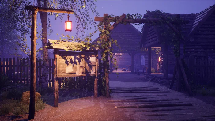 Vue d'une cour de village médiéval dans Medieval Dynasty au crépuscule, avec des bâtiments en bois, une lanterne allumée et un panneau surmontant l'entrée.