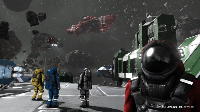 Capture d'écran du jeu Space Engineers montrant des ingénieurs spatiaux sur une plateforme avec un vaisseau rouge en arrière-plan dans un champ d'astéroïdes.