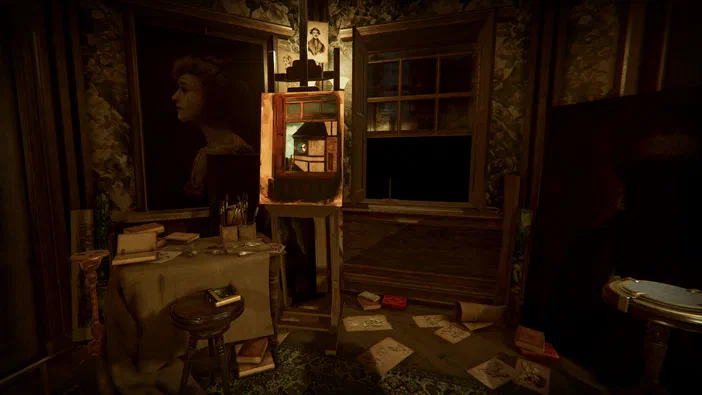 Une capture d'écran du jeu vidéo The Room 4: Old Sins montrant une pièce sombre et mystérieuse avec des tableaux, un pupitre et divers objets éparpillés au sol.