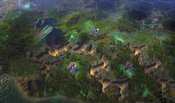 Vue aérienne d'une carte de jeu Sid Meier's Civilization: Beyond Earth montrant un terrain vallonné avec des structures et des ressources.