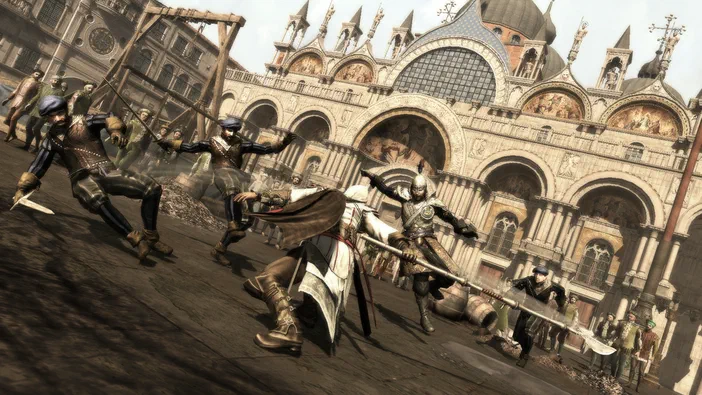 Capture d'écran du jeu Assassin's Creed II montrant un combat dans une place publique avec des bâtiments historiques en arrière-plan.