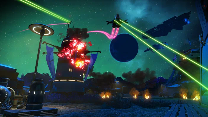 Dans le jeu No Man's Sky, une base spatiale est attaquée par des vaisseaux ennemis qui tirent des lasers verts et roses sous un ciel étoilé vert.