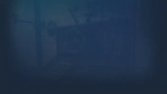 Image de fond sombre et floue du jeu vidéo The Room Two sur Steam.