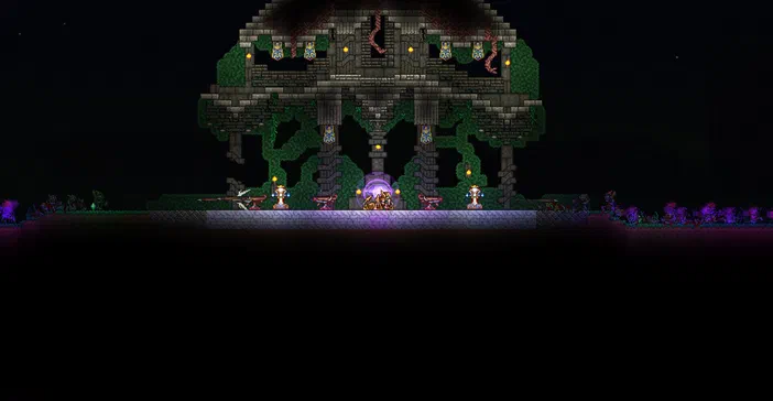 Capture d'écran du jeu Terraria montrant une structure en pierre et bois au centre de l'écran avec des ennemis violets à gauche et droite.